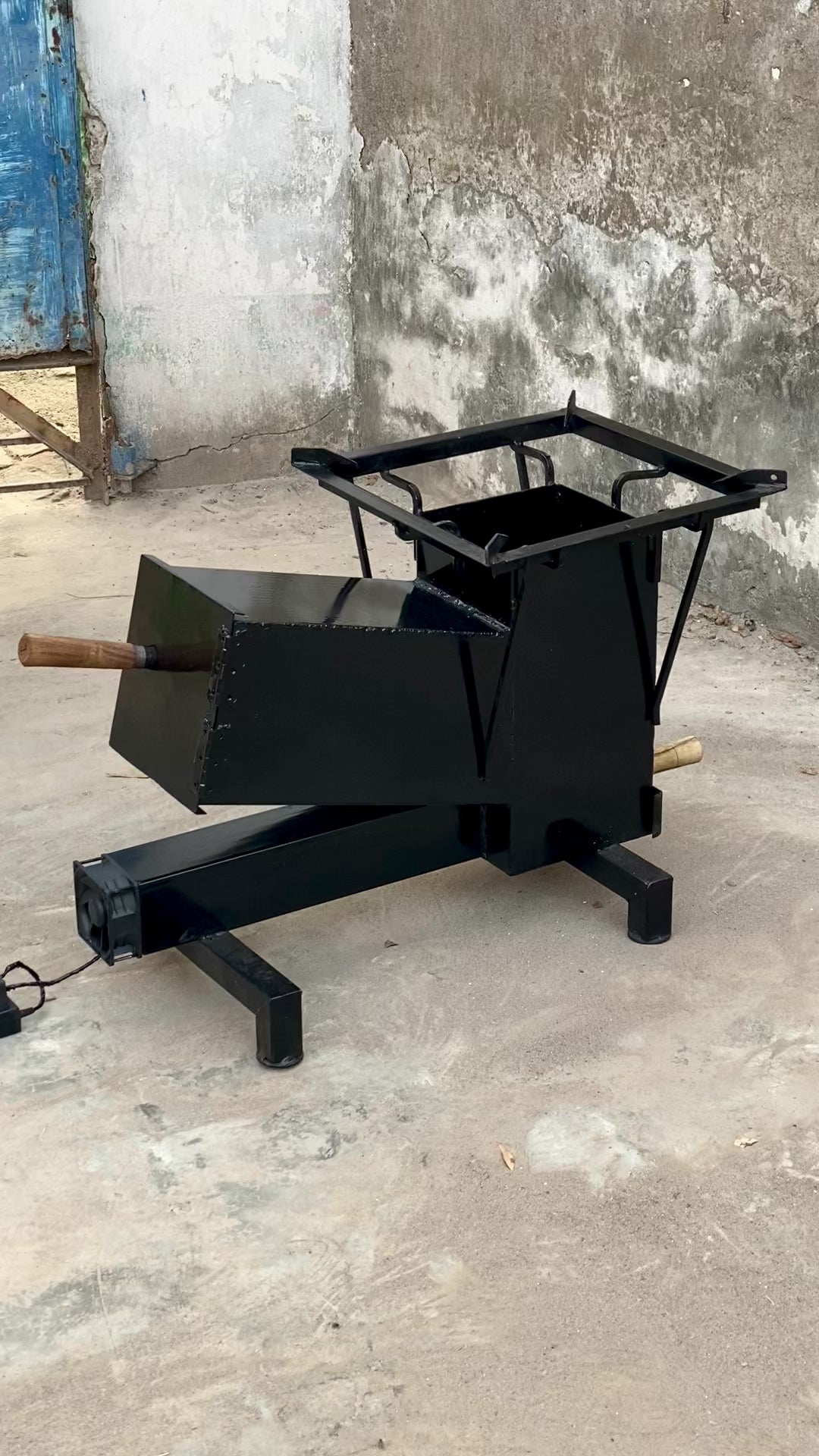 Rocket Stove Commercial